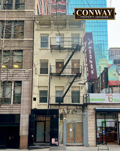 302 E 45th St, New York, NY à vendre - Photo de l’immeuble – Image 2 sur 6