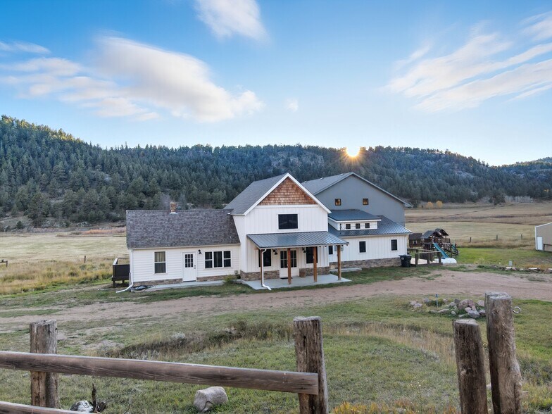 1636 Lakemoor Dr, Florissant, CO à vendre - Photo de l’immeuble – Image 2 sur 56
