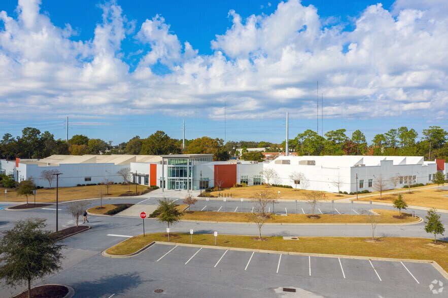 2387 Clements Ferry Rd, Charleston, SC à louer - Photo de l’immeuble – Image 3 sur 11