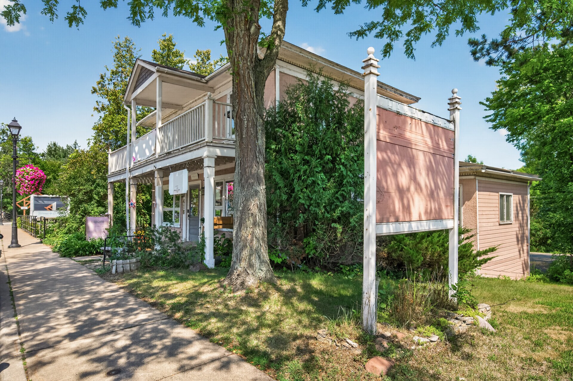 418 Bench St, Taylors Falls, MN à vendre Photo de l’immeuble– Image 1 sur 56