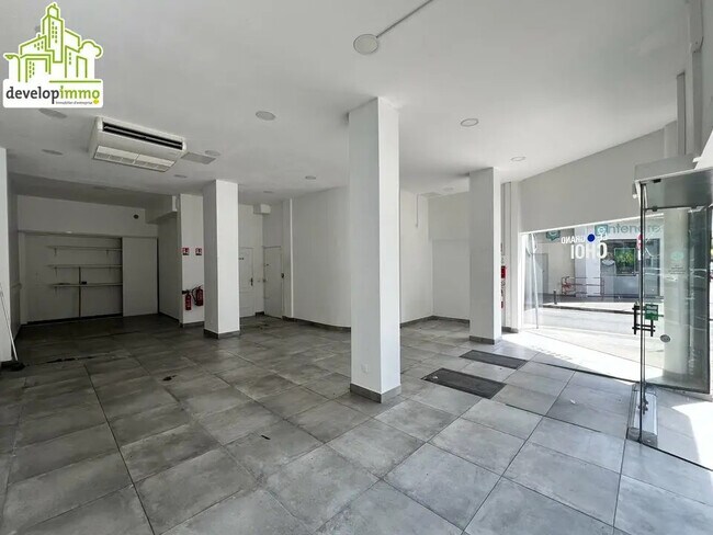 Plus de détails pour 161 Rue Saint-Jean, Caen - Local commercial à louer