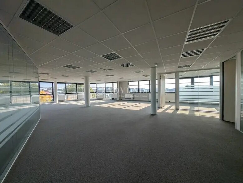 Bureau dans Strasbourg à louer - Photo intérieure – Image 3 sur 12