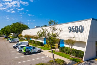 Plus de détails pour 9412-9424 International Ct N, Saint Petersburg, FL - Industriel/Logistique à louer