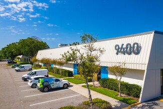 Plus de détails pour 9412-9424 International Ct N, Saint Petersburg, FL - Industriel/Logistique à louer