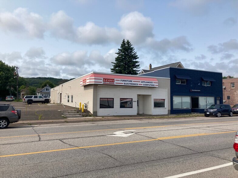 3909 Grand Ave, Duluth, MN à louer - Photo de l’immeuble – Image 2 sur 9