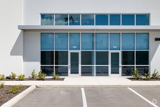 16200 Ben Hill Griffin Pky, Fort Myers, FL à louer Photo de l’immeuble– Image 2 sur 5