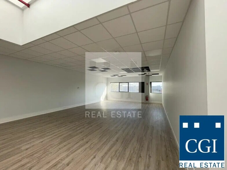 Local d’activités dans La Terrasse à louer - Photo de l’immeuble – Image 3 sur 4