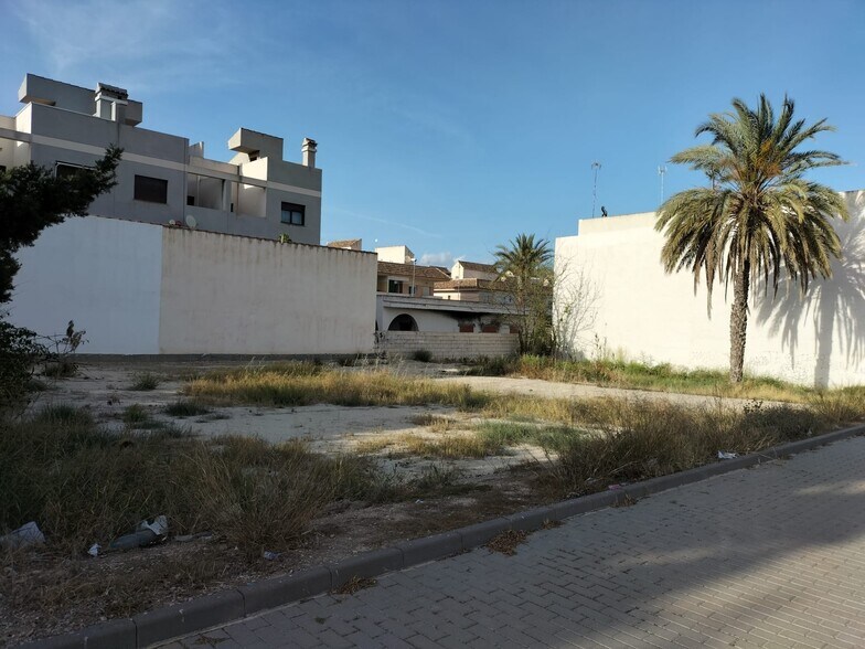 Terrain dans Granja de Rocamora, Alicante à vendre - Photo de l’immeuble – Image 1 sur 2