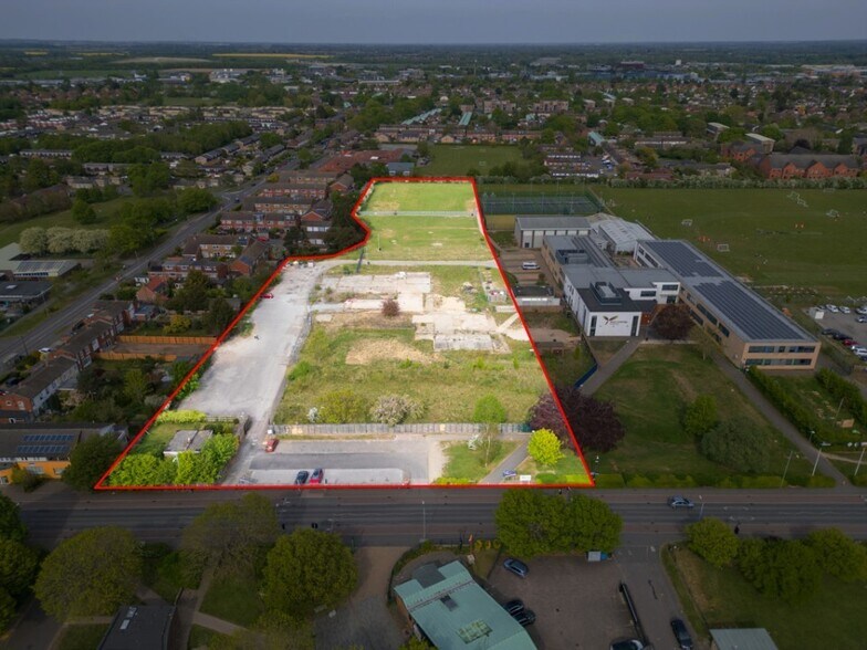 Land at North Cambridge Academy, Arbury Rd, Cambridge à vendre - Photo de l’immeuble – Image 3 sur 5