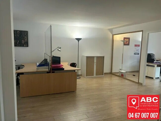 Plus de détails pour Bureau à louer