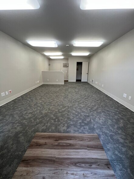4831 River Rd, Keizer, OR à louer - Photo de l’immeuble – Image 1 sur 16