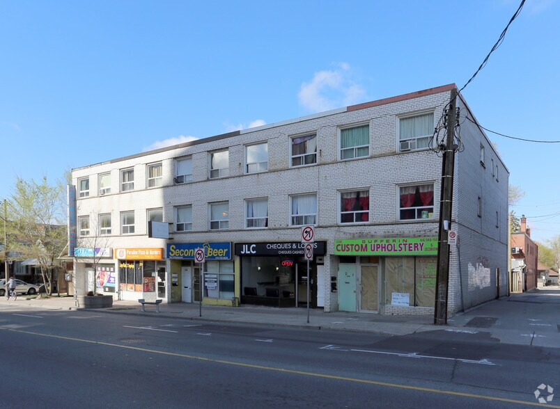 2346 Dufferin St, Toronto, ON à vendre - Photo de l’immeuble – Image 2 sur 2