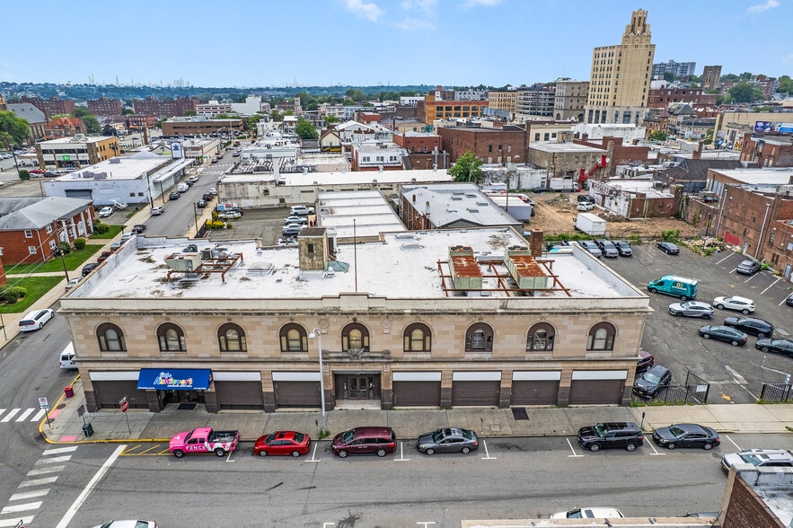 199-205 Madison St, Passaic, NJ à vendre - Photo principale – Image 1 sur 16