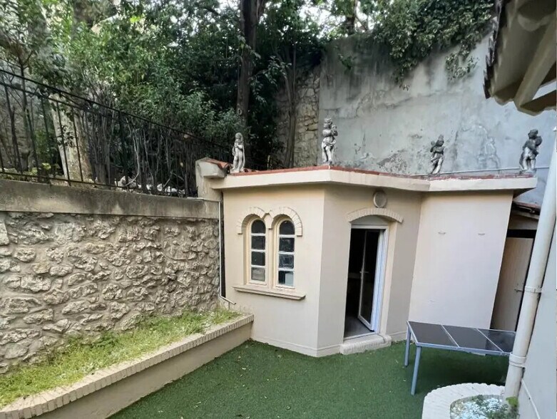 Bureau dans Marseille à vendre - Photo de l’immeuble – Image 3 sur 5
