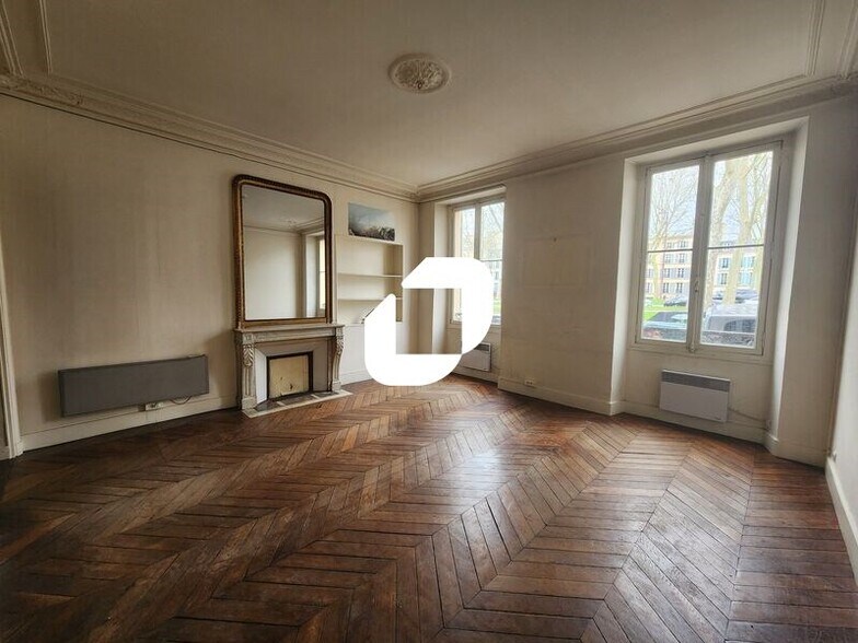 Bureau dans Versailles à vendre - Photo intérieure – Image 1 sur 6