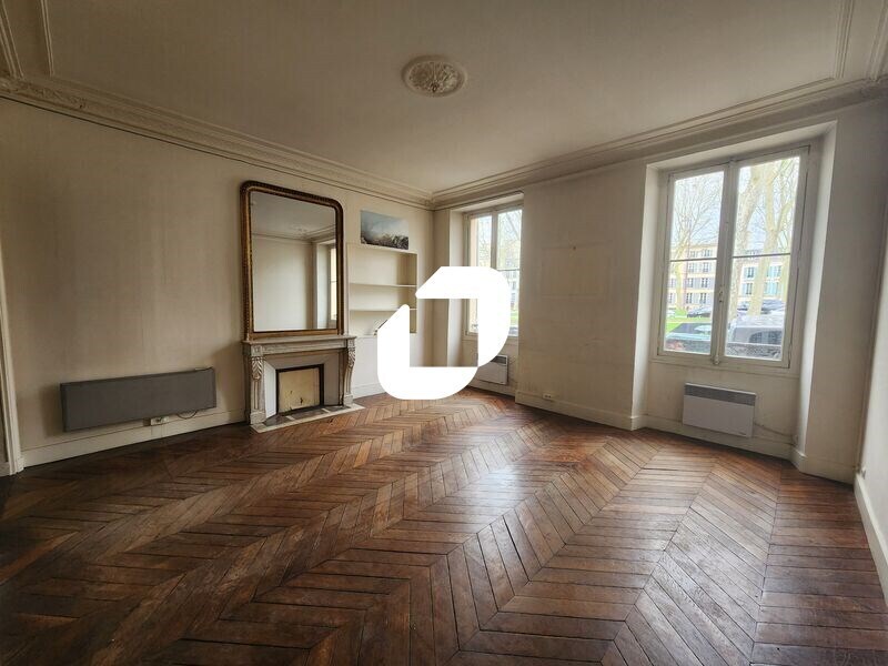 Bureau dans Versailles à vendre Photo intérieure– Image 1 sur 7
