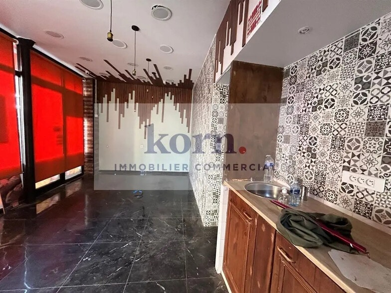 Local commercial dans Bois-Colombes à louer - Photo intérieure – Image 2 sur 6