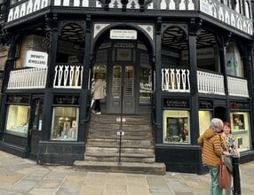 2-4 Eastgate St, Chester à louer Photo principale– Image 2 sur 3