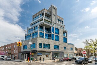 Plus de détails pour 37-02 Astoria Blvd, Astoria, NY - Local commercial à louer