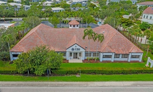 7950 Summerlin Lakes Dr, Fort Myers, FL à louer Photo de l’immeuble– Image 1 sur 8