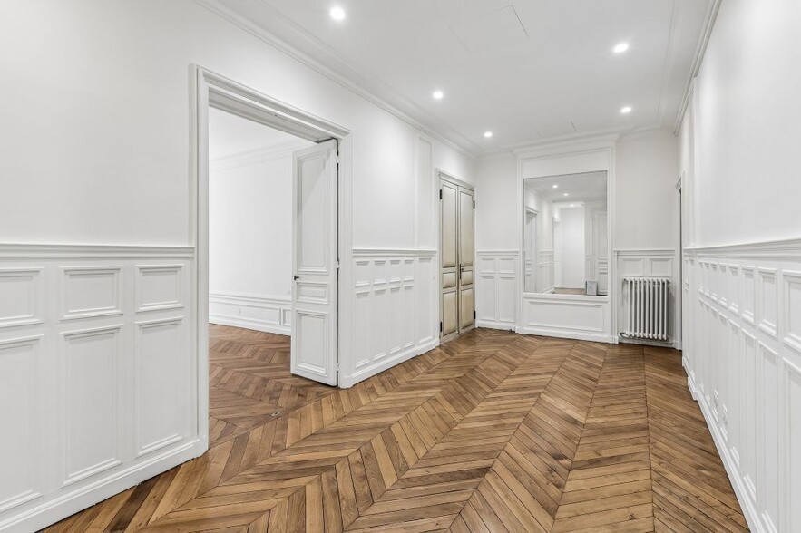 54 Rue De Varenne, Paris à louer - Photo intérieure – Image 2 sur 9