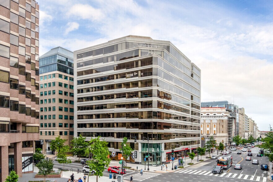 1250 I St NW, Washington, DC à louer - Photo de l’immeuble – Image 2 sur 3