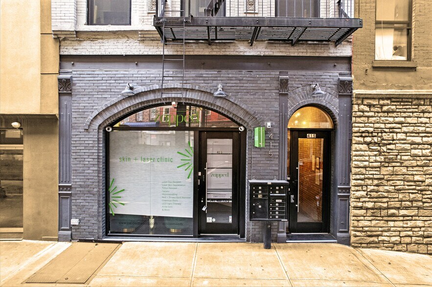 319 Broadway, Brooklyn, NY à vendre - Photo de l’immeuble – Image 2 sur 21