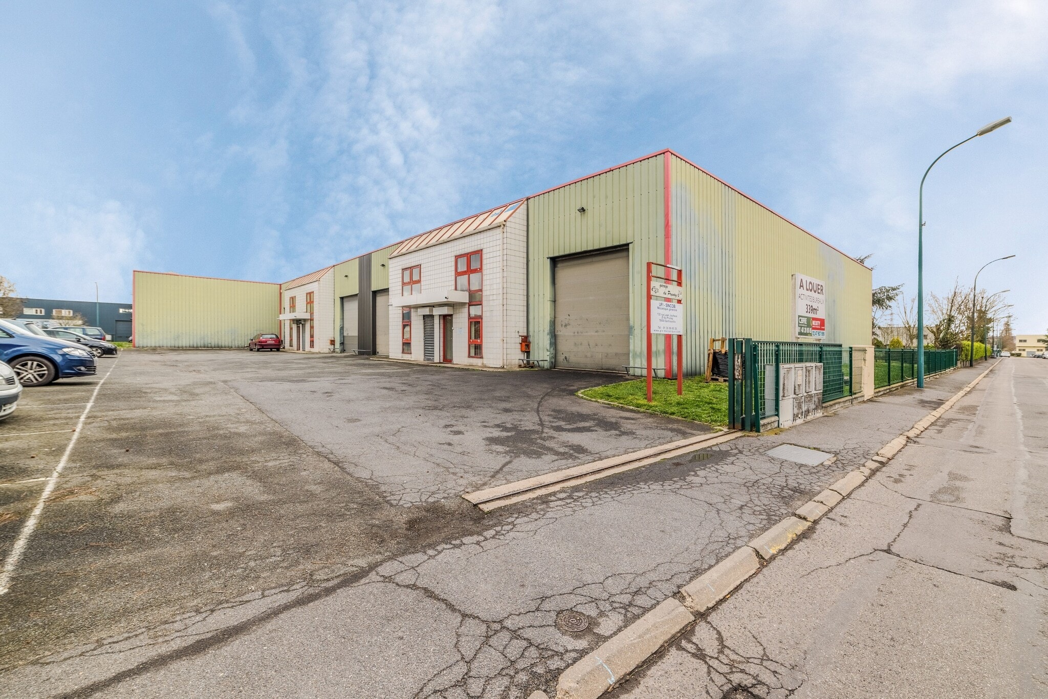 Industriel/Logistique dans Sartrouville à louer Photo de l’immeuble– Image 1 sur 9