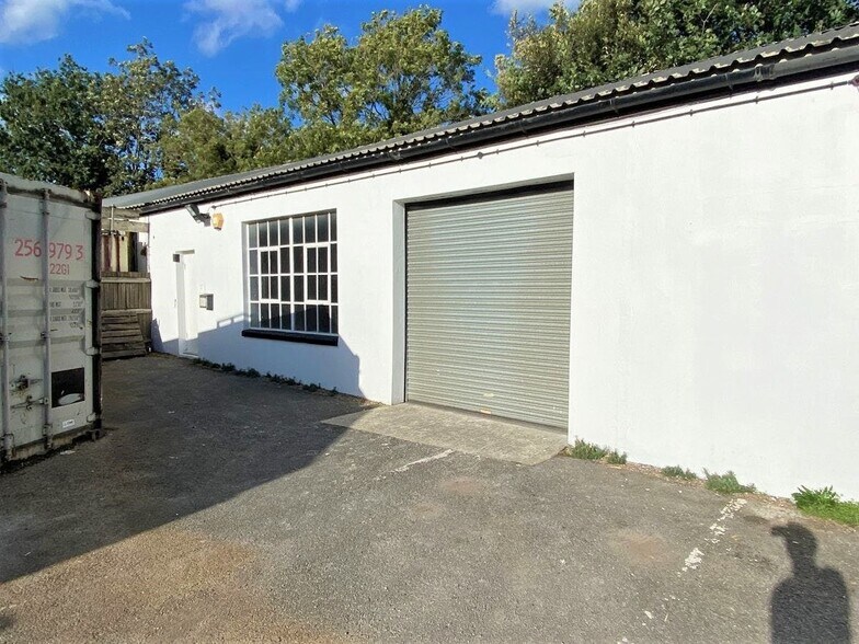 Transport Ave, Brentford à louer - Photo de l’immeuble – Image 2 sur 25