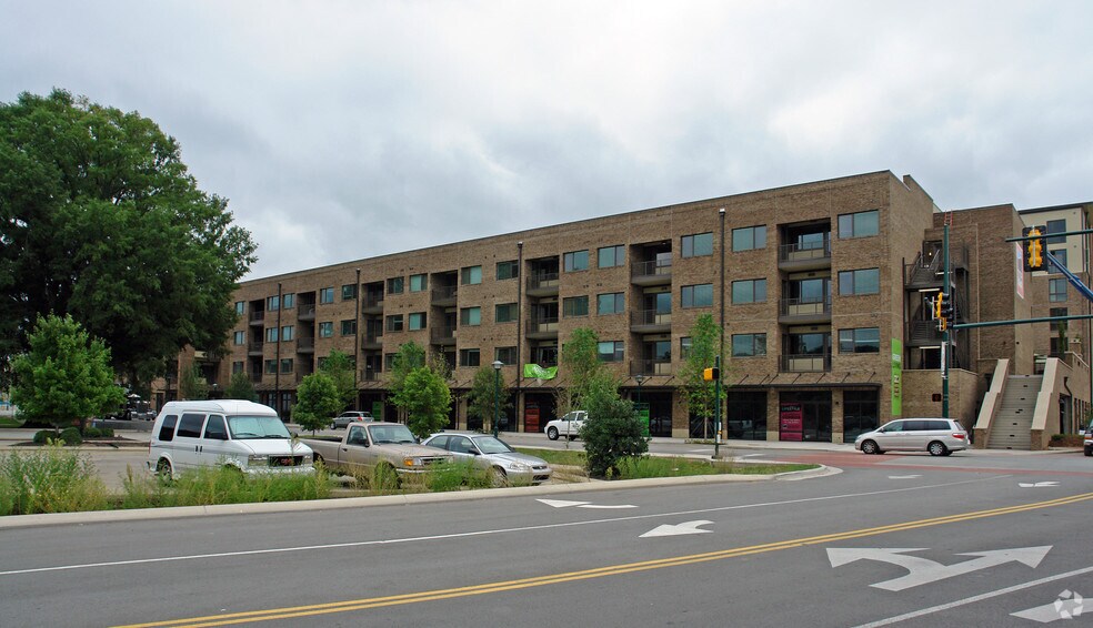 200 Manufacturers Rd, Chattanooga, TN à louer - Photo de l’immeuble – Image 3 sur 4