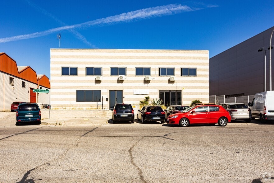 Industriel/Logistique dans Móstoles, Madrid à vendre - Photo principale – Image 1 sur 4