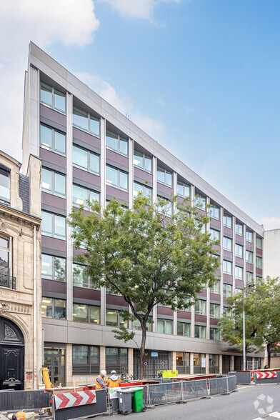 Espace de coworking dans Paris à louer - Photo de l’immeuble – Image 2 sur 4