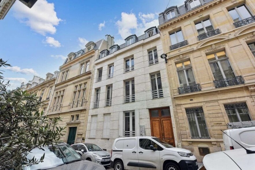 5-5 Rue Kepler, Paris à louer - Photo de l’immeuble – Image 1 sur 6