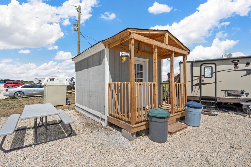 544 HCR 2124 Loop, Whitney, TX à vendre - Photo de l’immeuble – Image 3 sur 13