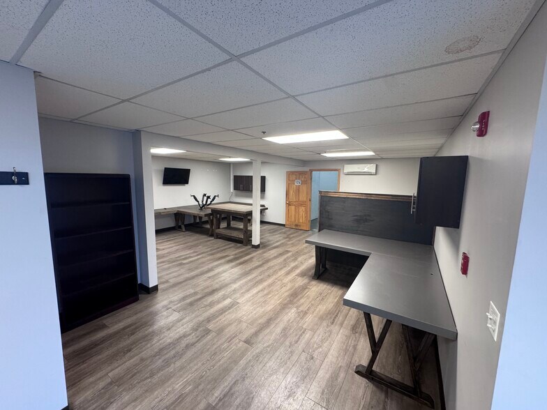 378 Sundown Rd, South Elgin, IL à louer - Photo de l’immeuble – Image 3 sur 9