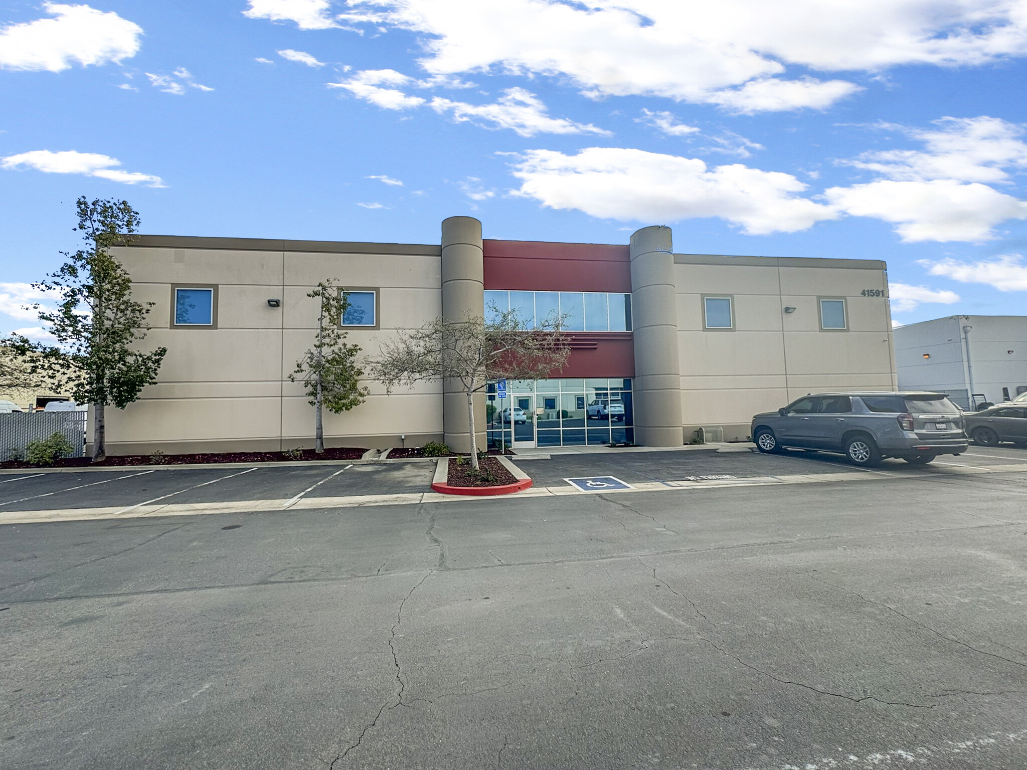 41591 Cherry St, Murrieta, CA à louer Photo de l’immeuble– Image 1 sur 17