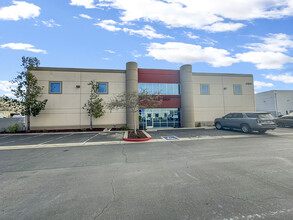 41591 Cherry St, Murrieta, CA à louer Photo de l’immeuble– Image 1 sur 17