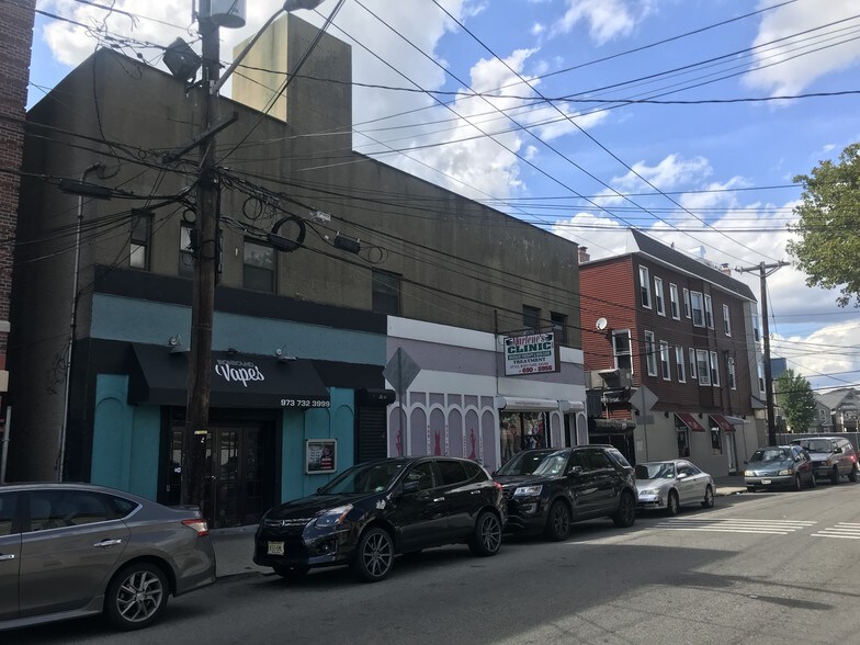 8-10 Alyea St, Newark, NJ à vendre - Photo principale – Image 3 sur 10