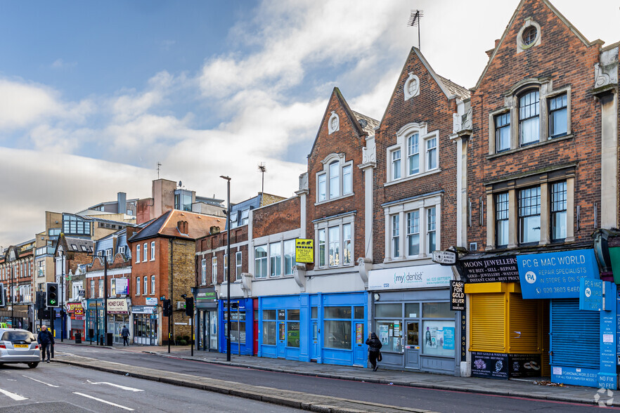 199-201 Wandsworth High St, Londres à vendre - Photo de l’immeuble – Image 2 sur 3