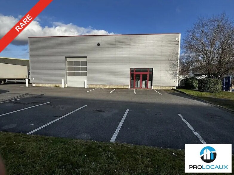 Local d'activités dans Lacroix-Saint-Ouen à vendre - Photo de l’immeuble – Image 2 sur 7