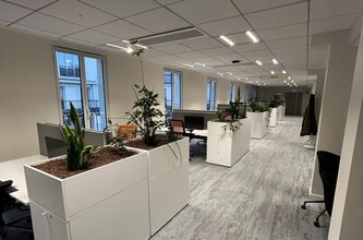 37-41 Rue Du Rocher, Paris à louer Photo intérieure– Image 1 sur 2