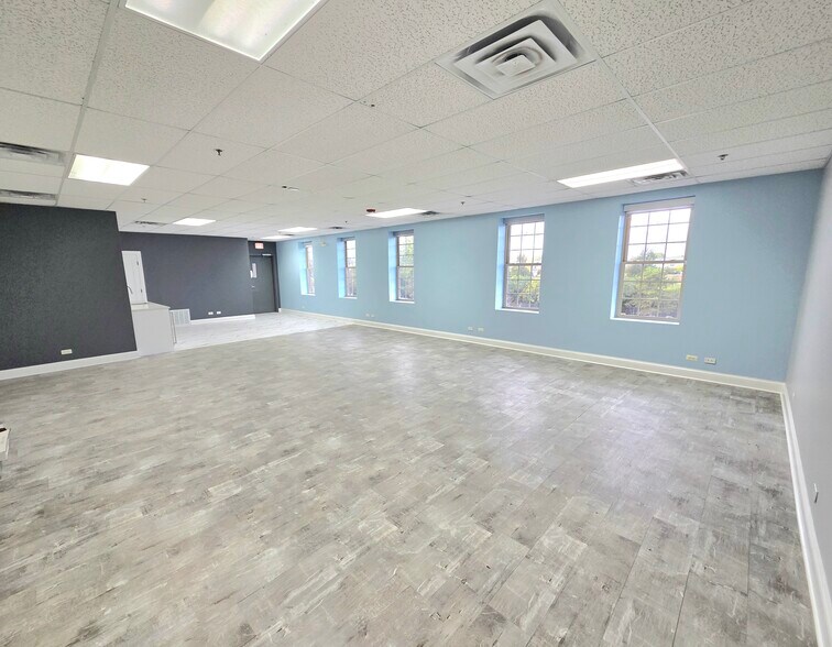 2111-2115 Chestnut Ave, Glenview, IL à vendre - Photo intérieure – Image 2 sur 11