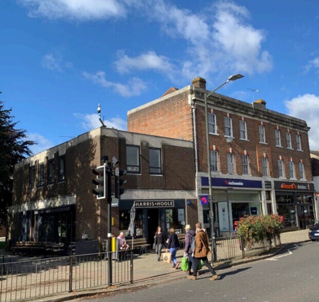 22 High St, Londres à louer - Photo de l’immeuble – Image 2 sur 2