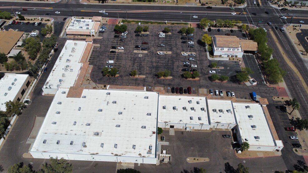 2901-2957 W Bell Rd, Phoenix, AZ à louer - Photo de l’immeuble – Image 2 sur 5