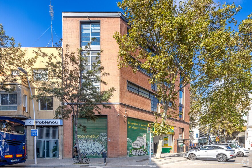 Carrer Almogàvers, 157, Barcelone, Barcelona à louer - Photo de l’immeuble – Image 3 sur 3