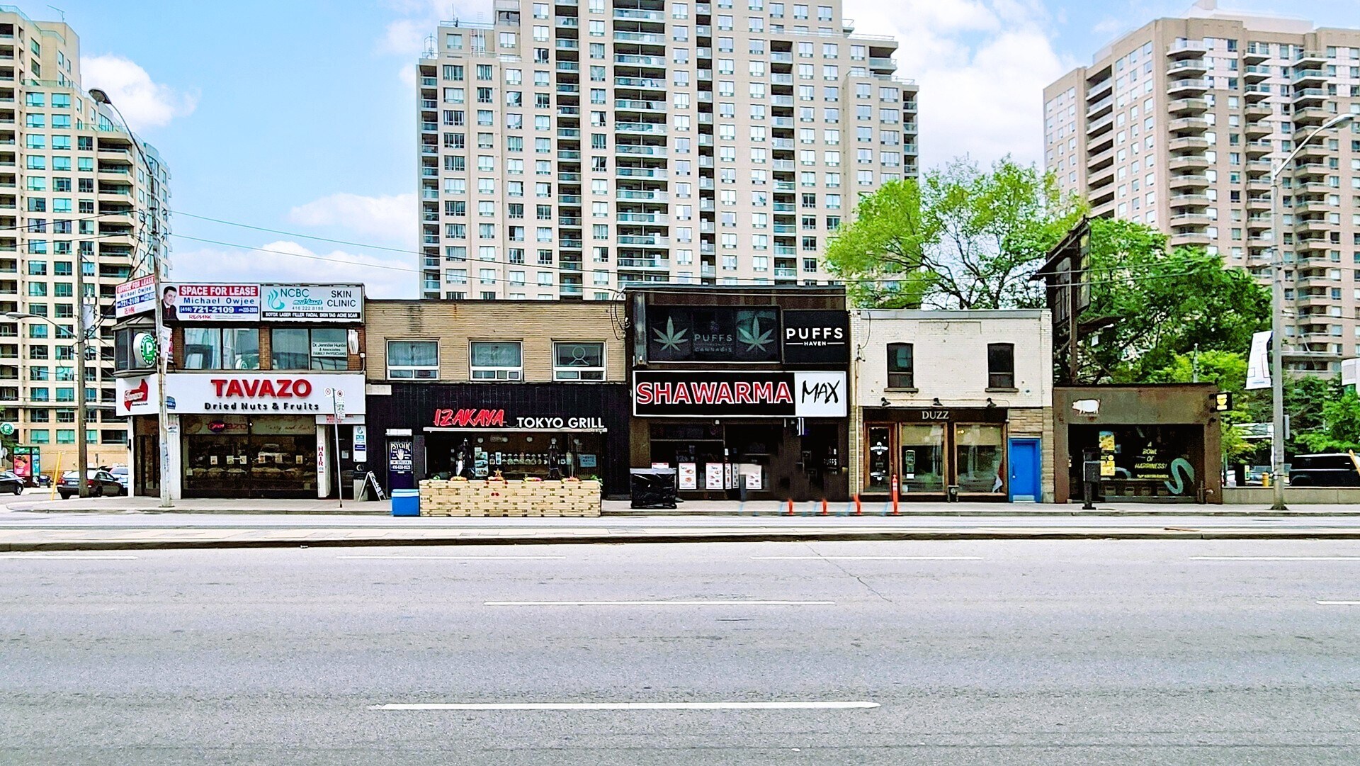 5171 Yonge St, Toronto, ON à vendre Photo de l’immeuble– Image 1 sur 17