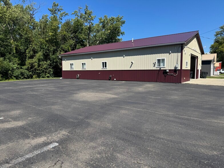 220 W 5th St, Dunkirk, NY à vendre - Photo de l’immeuble – Image 3 sur 30