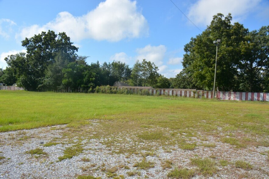 136 Plaza Dr, Enterprise, AL à vendre - Photo de l’immeuble – Image 3 sur 5