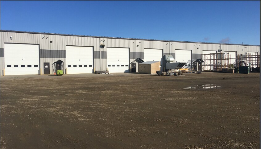 1101 16 Av, Nisku, AB à louer - Photo de l’immeuble – Image 3 sur 6
