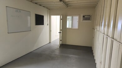 9273-9303 Archibald Ave, Rancho Cucamonga, CA à louer Photo intérieure– Image 2 sur 9